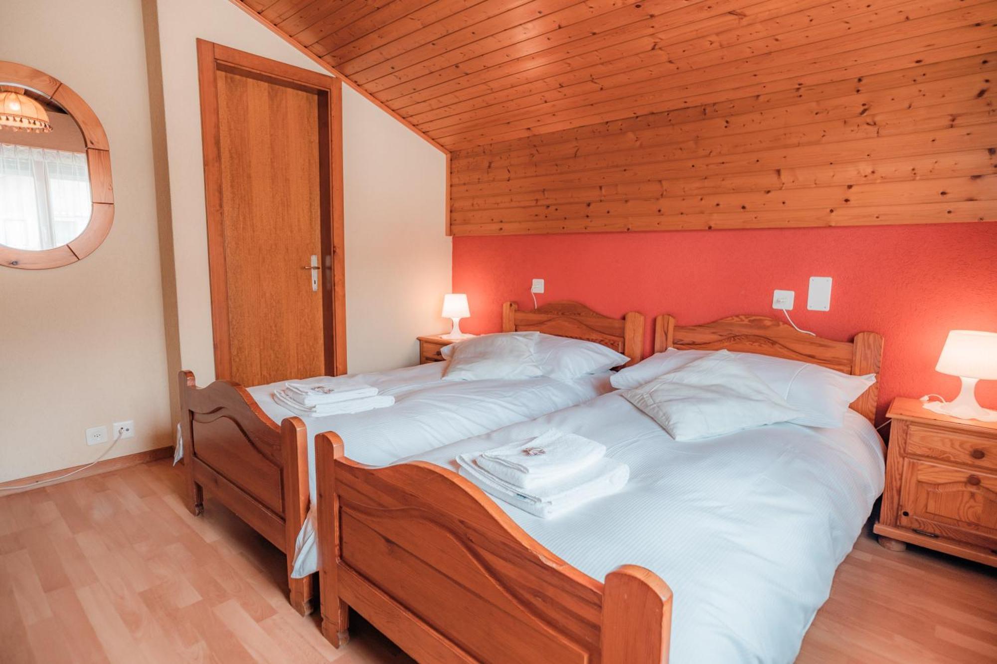 Relais Fleuri Hotel Chermignon-d'en Bas Bagian luar foto
